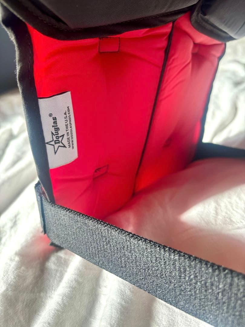 【新品未使用✨】Douglas ダグラスFF17 XS アメフトショルダーパッド