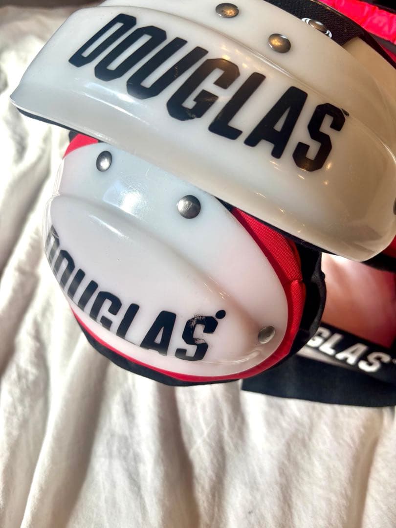 【新品未使用✨】Douglas ダグラスFF17 XS アメフトショルダーパッド