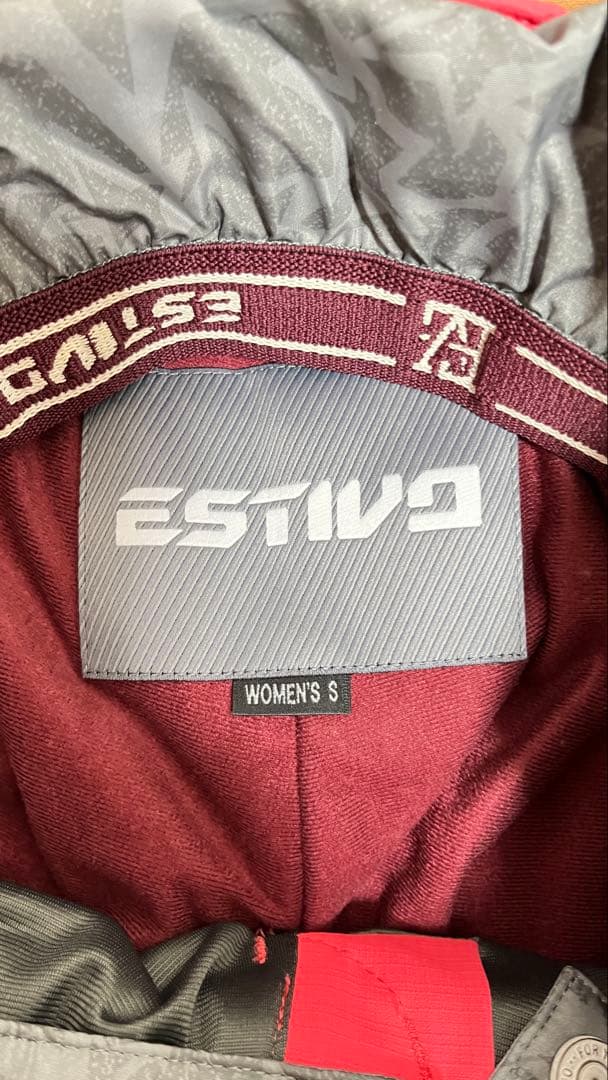 【新品未使用】スノーボードウェア ジャケット&パンツセット　レディース