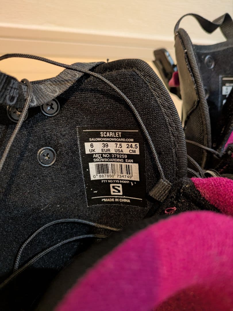 Salomon スノーボードブーツ ブラック/ピンク　24.5