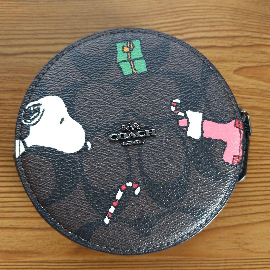 COACHスヌーピーケース