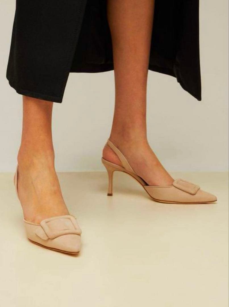 R*Y様 お値下げ！美品！マノロブラニク　メイセールピンクベージュ35.5