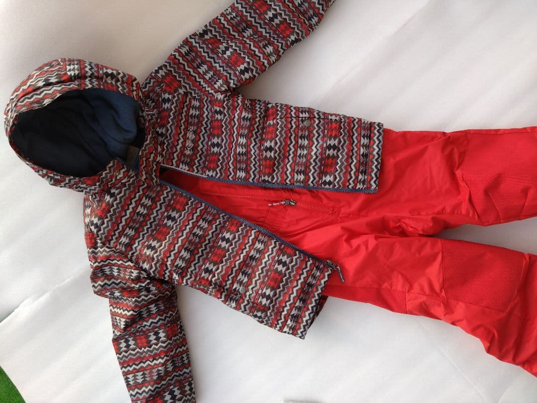 キッズ　スノーウェア（Columbia