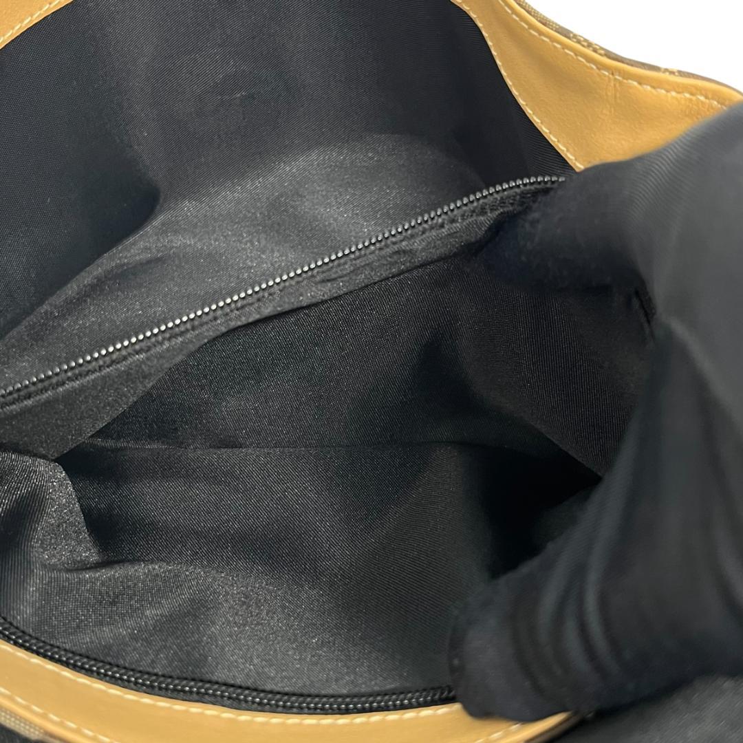 バッグ Givenchy 4G Beige One-Shoulder Bag