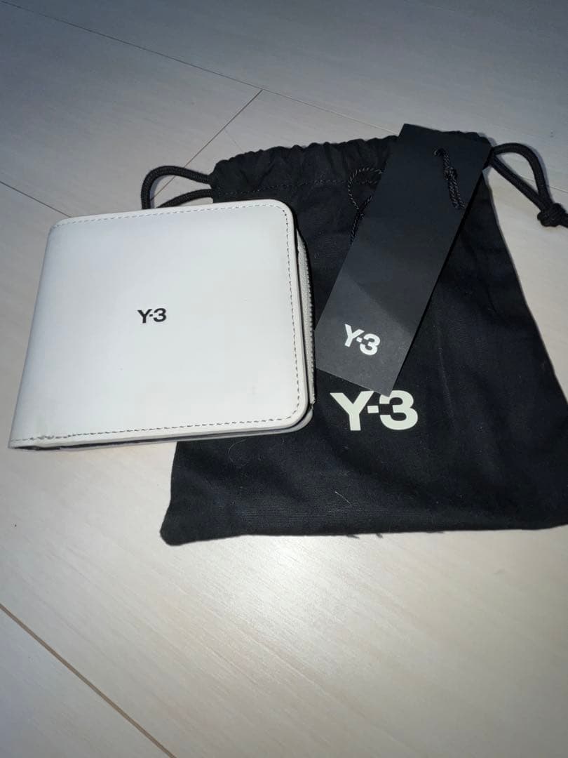 Y-3 二つ折り財布 ホワイト 値下げ、即決OK