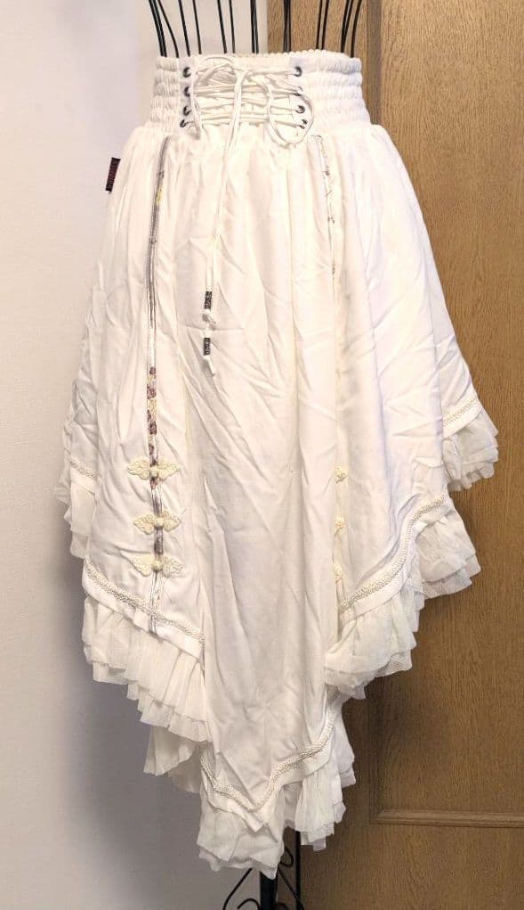 *新品タグ付* OZZONESTE チャイナ風フィッシュテールオーバースカート