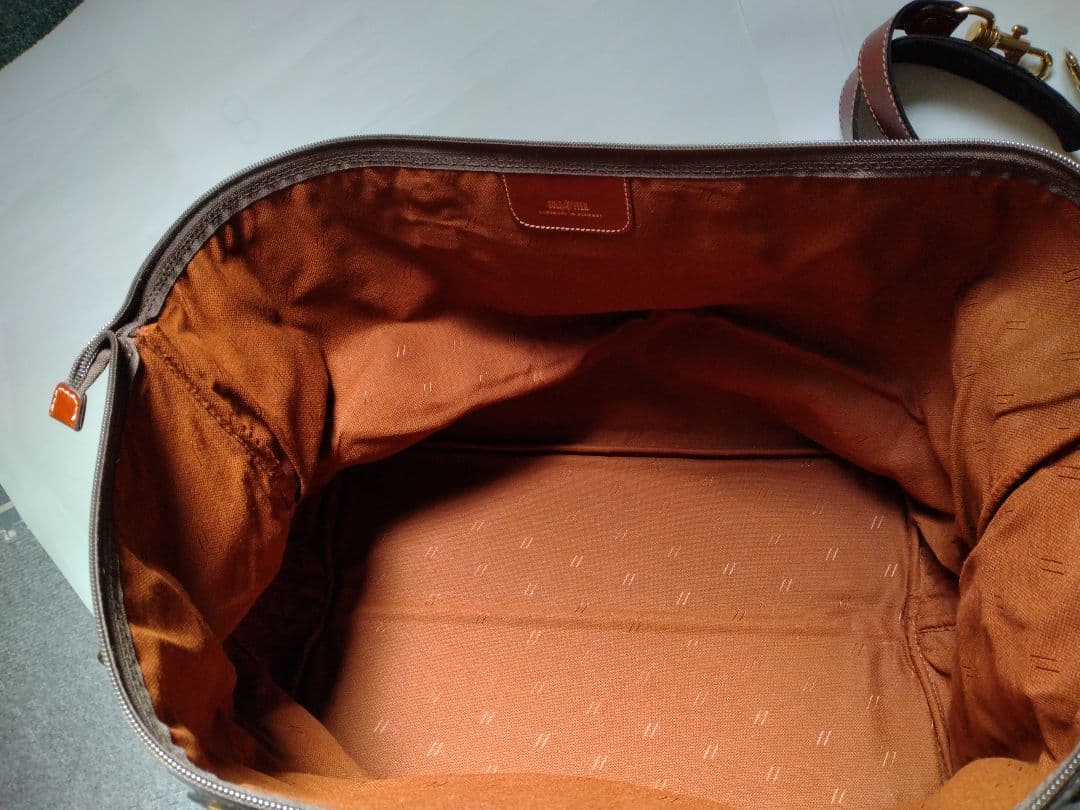 ゴールドファイル　ボストンバッグ