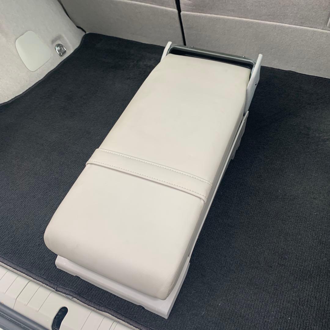 トヨタ　セルシオ　30 後期　純正リアセンターコンソールスイッチ付き　中古品