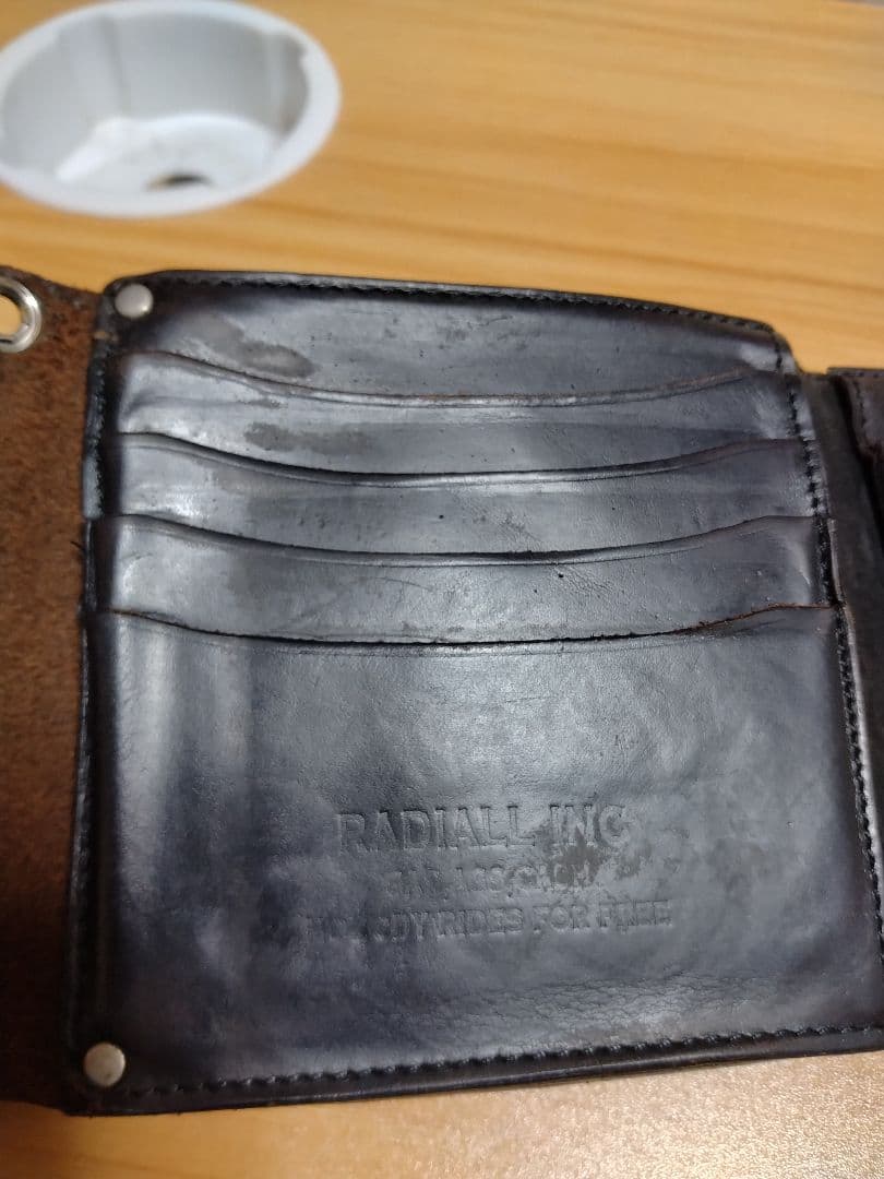 ラディアル　二つ折り　トラッカーウォレット　テンダーロイン　グラッドハンド