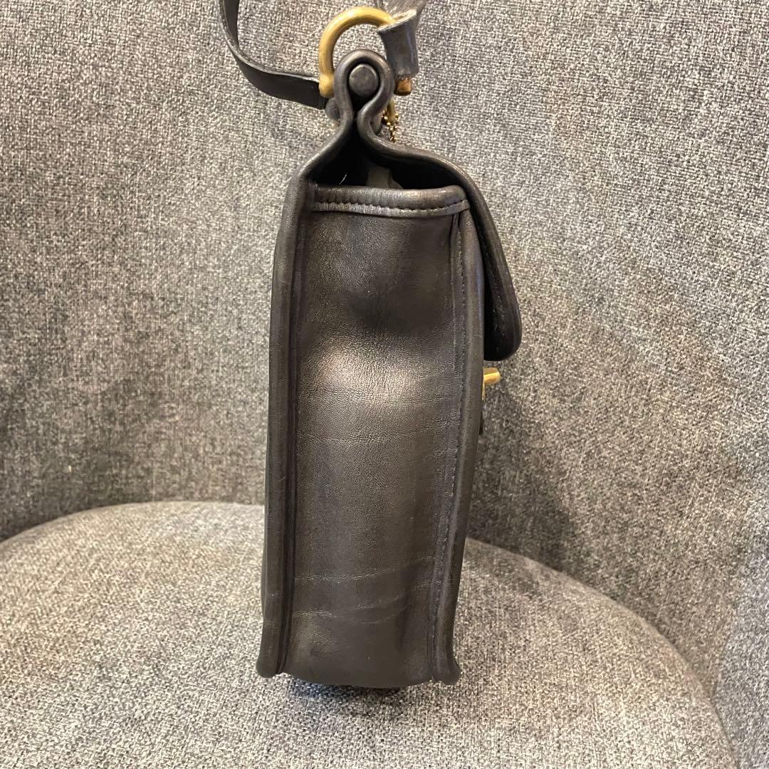 オールドコーチ　ショルダーバッグ　ターンロック　ブラック