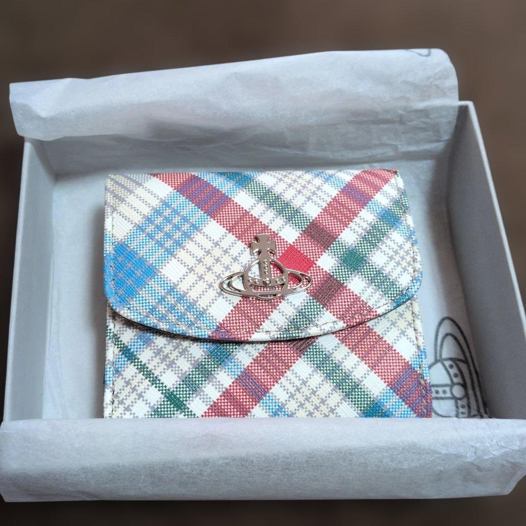 ヴィヴィアン・ウエストウッド　二つ折り財布　新品未使用