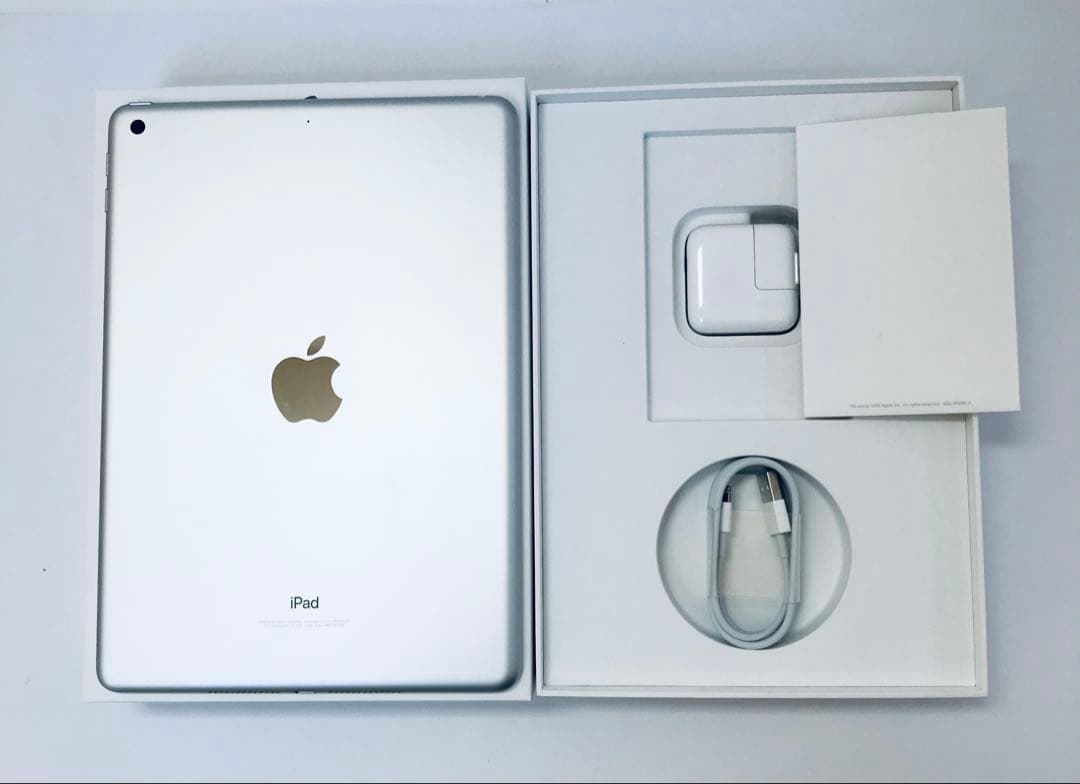 Apple iPad 第6世代 Wi-Fi 32GB【美品】