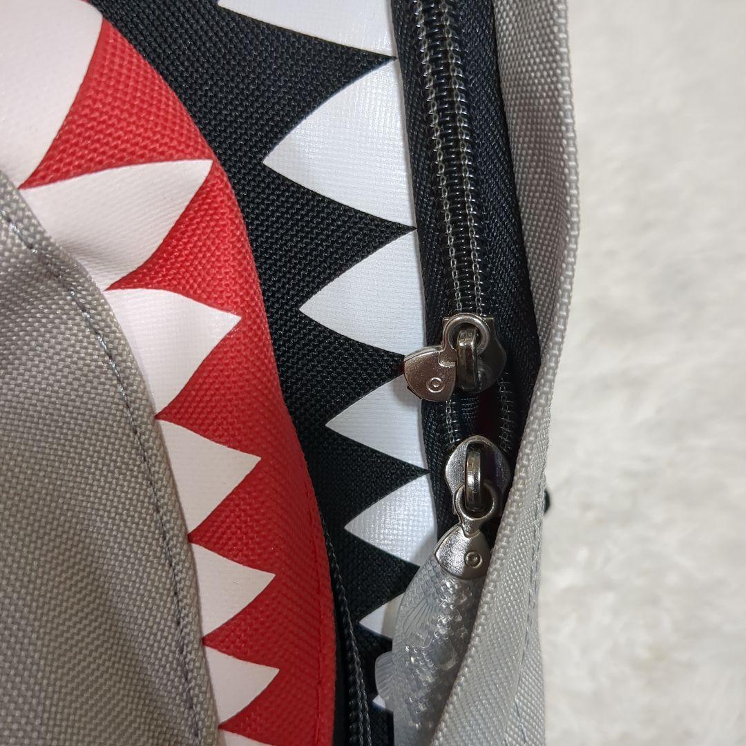 ✨大人気！XL！MORN CREATIONS シャーク バックパック グレー