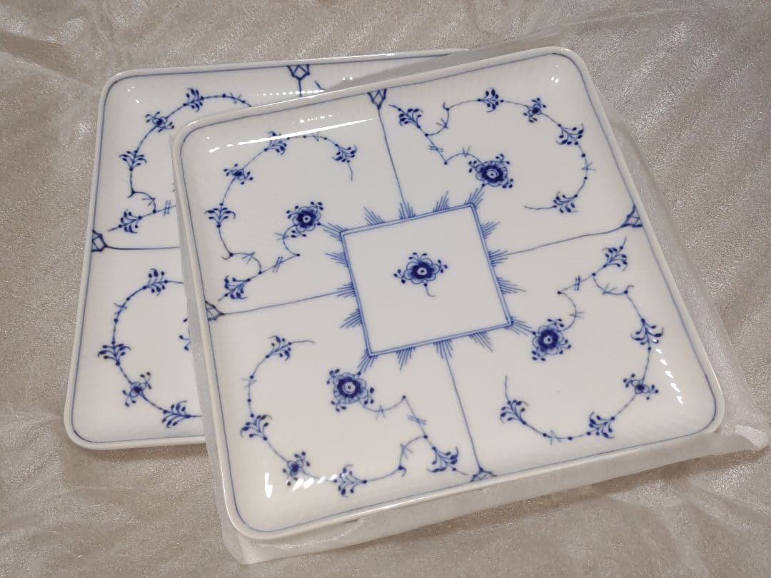 ロイヤルコペンハーゲン　ブルーフルーテッドプレイン　スクエアディッシュ　２枚