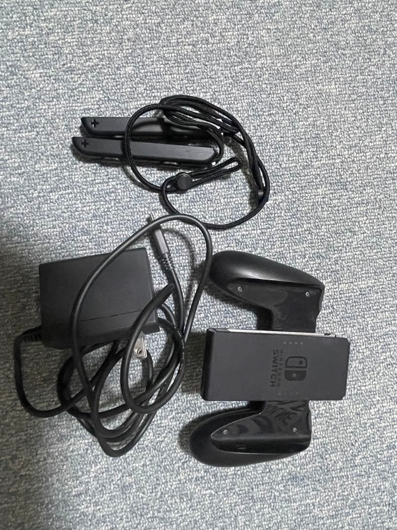 Nintendo Switch 本体 青/赤　付属品付き