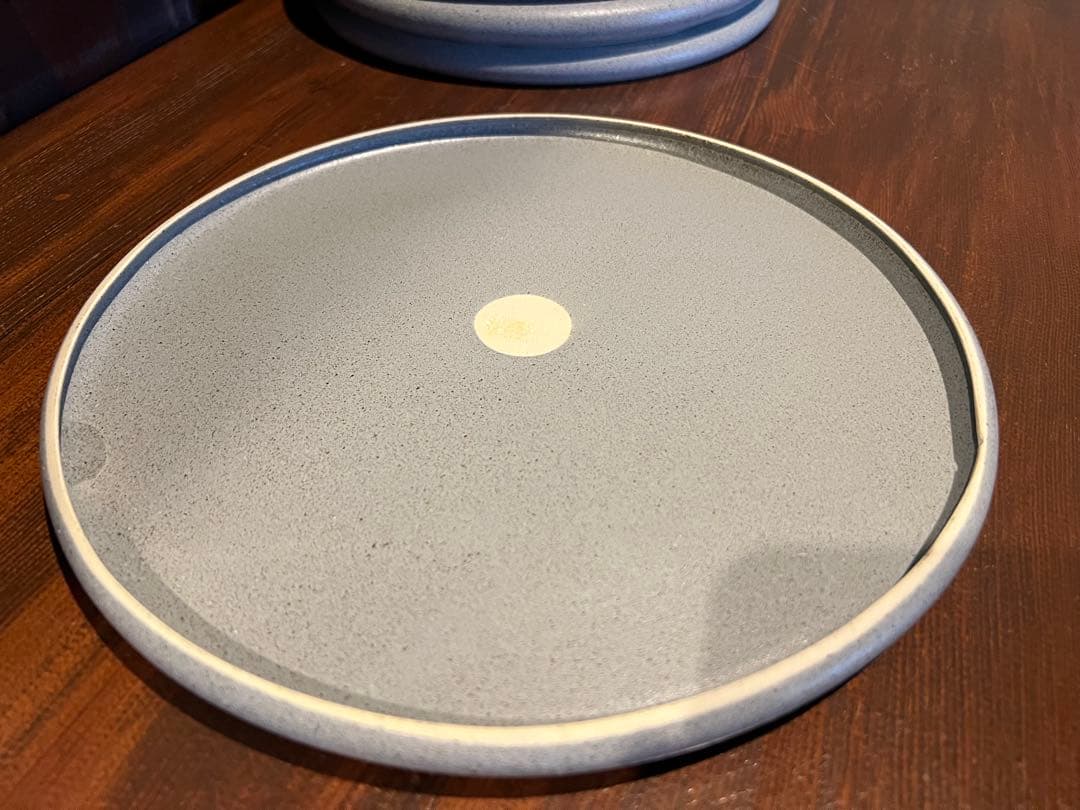 グレー 円形皿 直径約28cm ソフィー ラウンディッシュプレート2枚〜