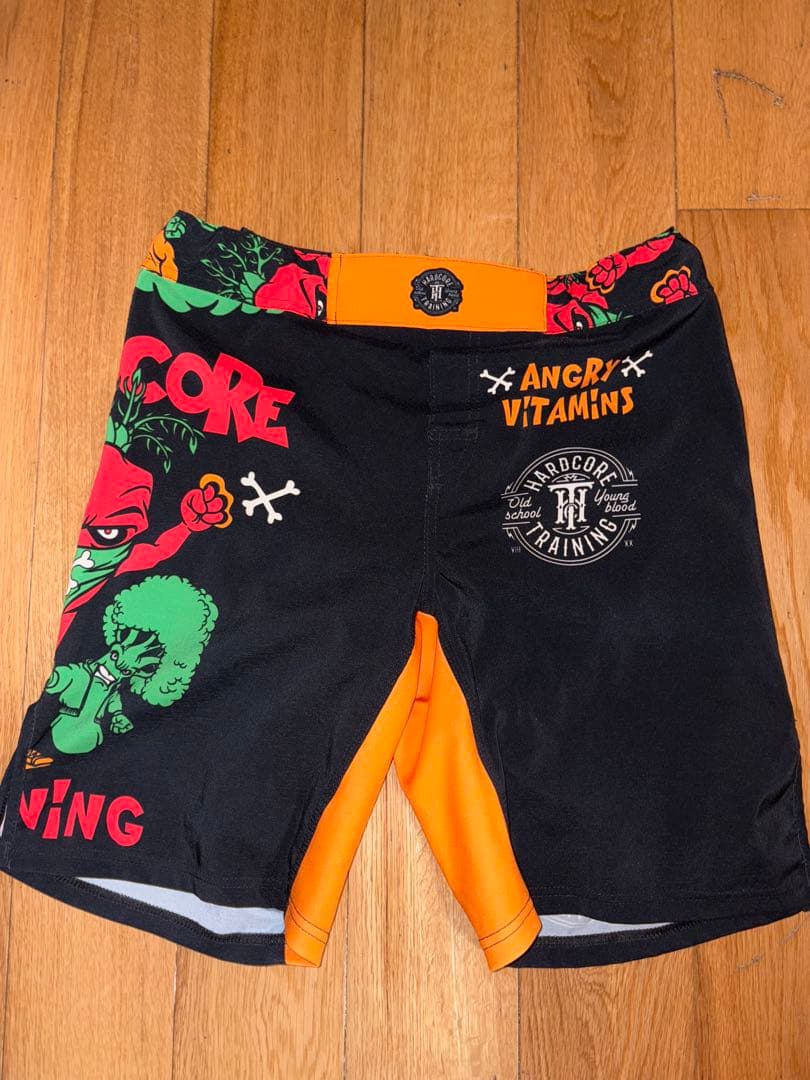 HARDCORE TRAINING トレーニングショーツ　ハーフパンツ L