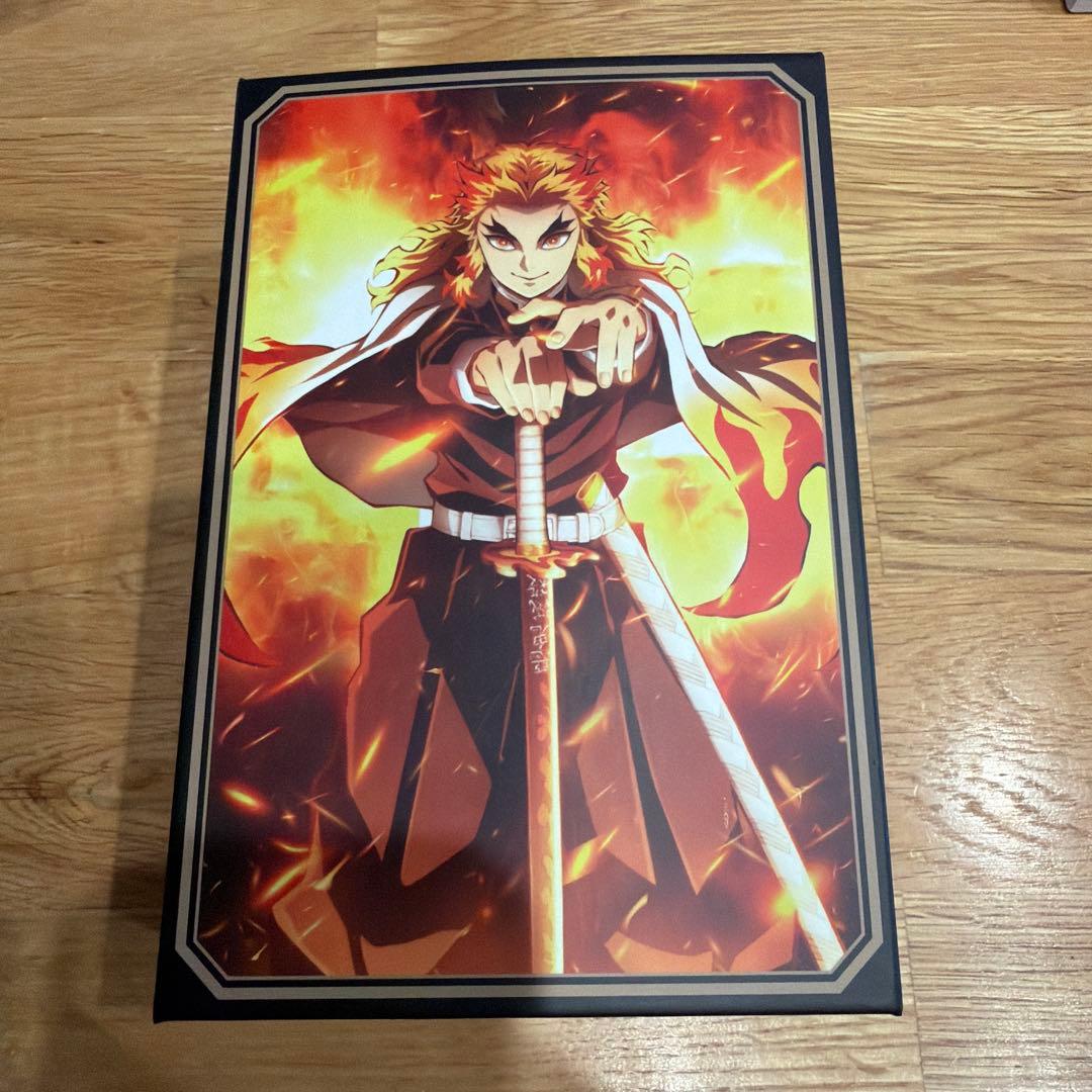 鬼滅の刃　煉獄杏寿郎モデル　ワイヤレスイヤホン　新品　未使用品　最終値下げ