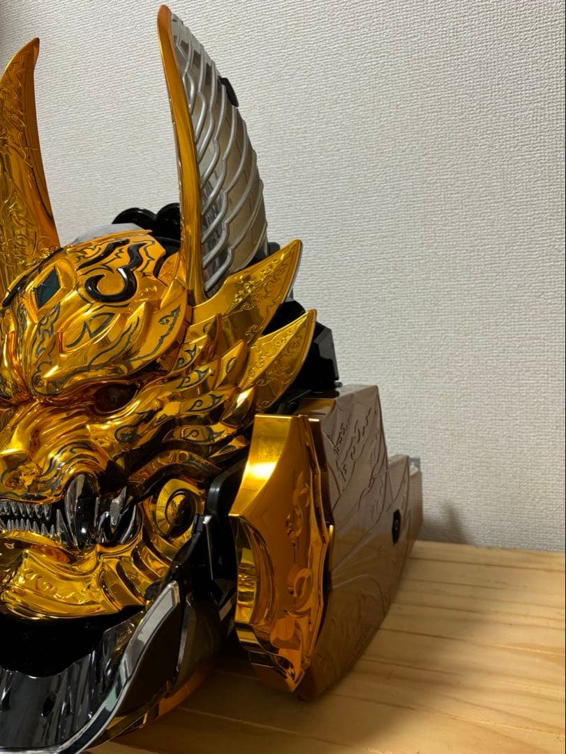 P 牙狼金翔（金） フェイス役物 　　　　　☆レア品残り１点限り☆