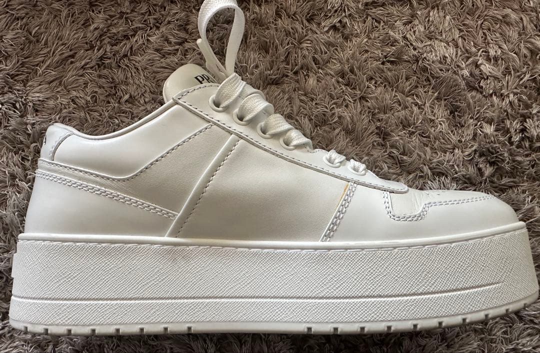 正規品PRADA ダウンタウン　ボールドレザースニーカー サイズ40