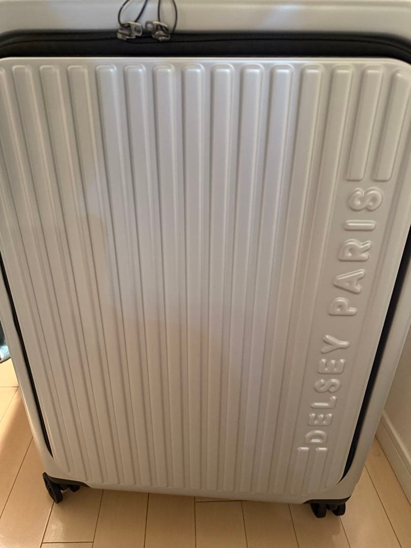 【新品未使用】　DELSEY　デルセー　スーツケース　77L シルバー