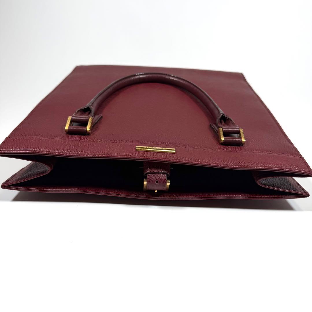 【美品】バーバリー　トートバッグ　サフィアーノレザー　ゴールド金具　ボルドー