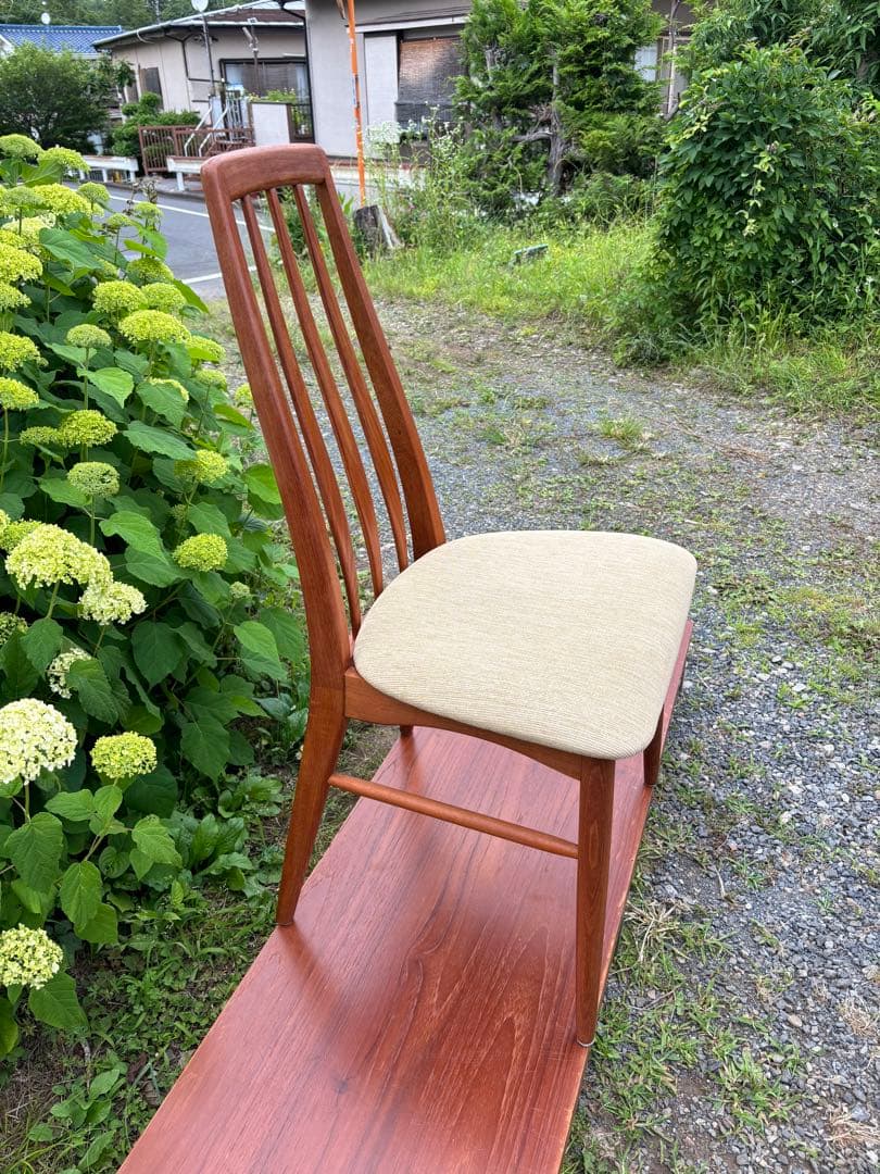 北欧家具　チーク材　ダイニングチェア①