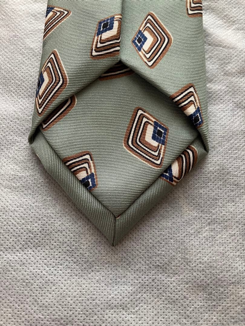 Holliday & brown シルク 小紋柄 プリント ネクタイ