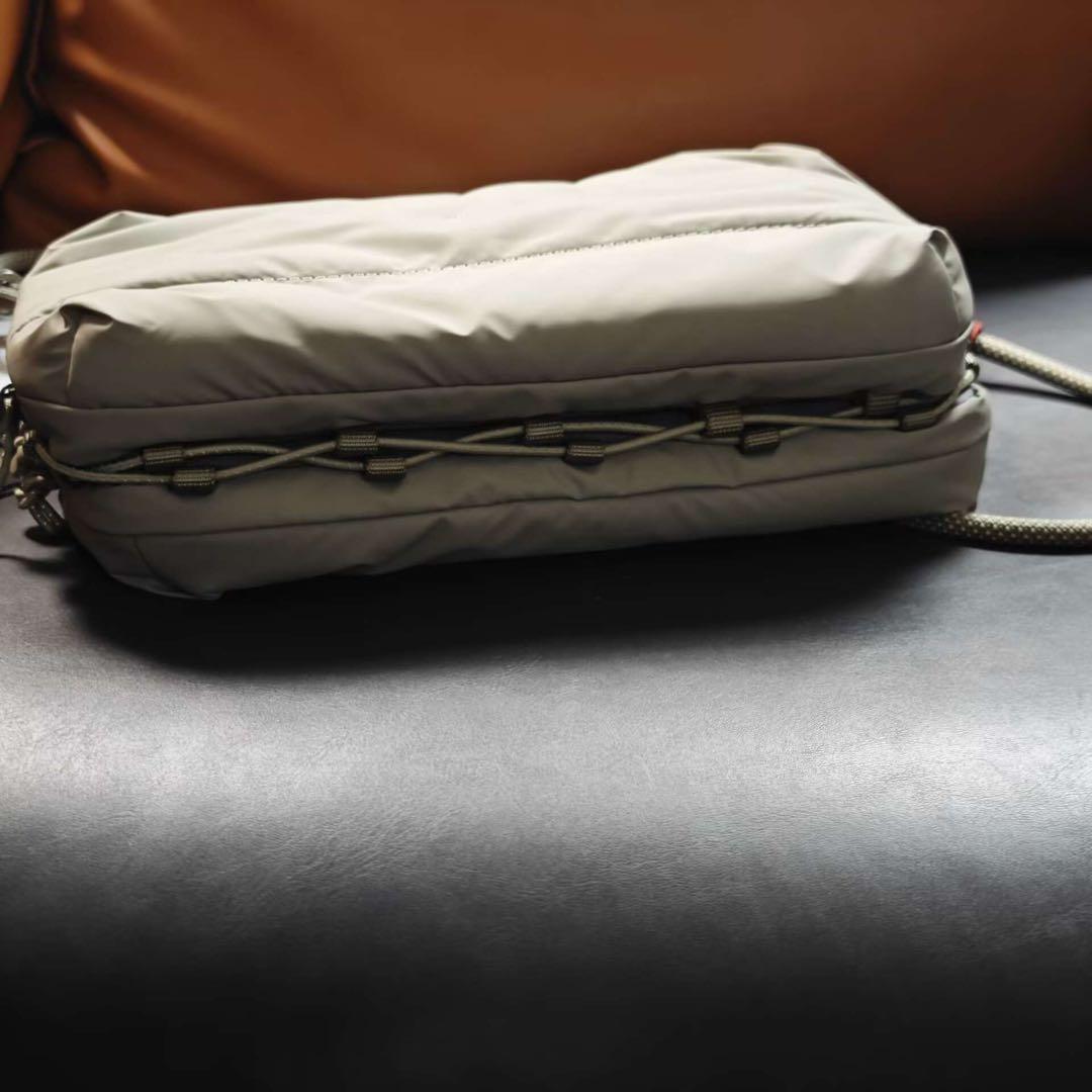 Topologie トポロジー クラウドバッグ ショルダーバッグ ベージュ ﻿