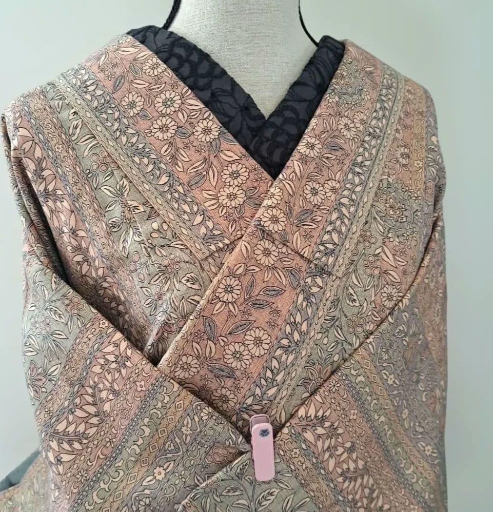 【証紙つき】更紗柄 結城紬 袷 着物 ピンクベージュ