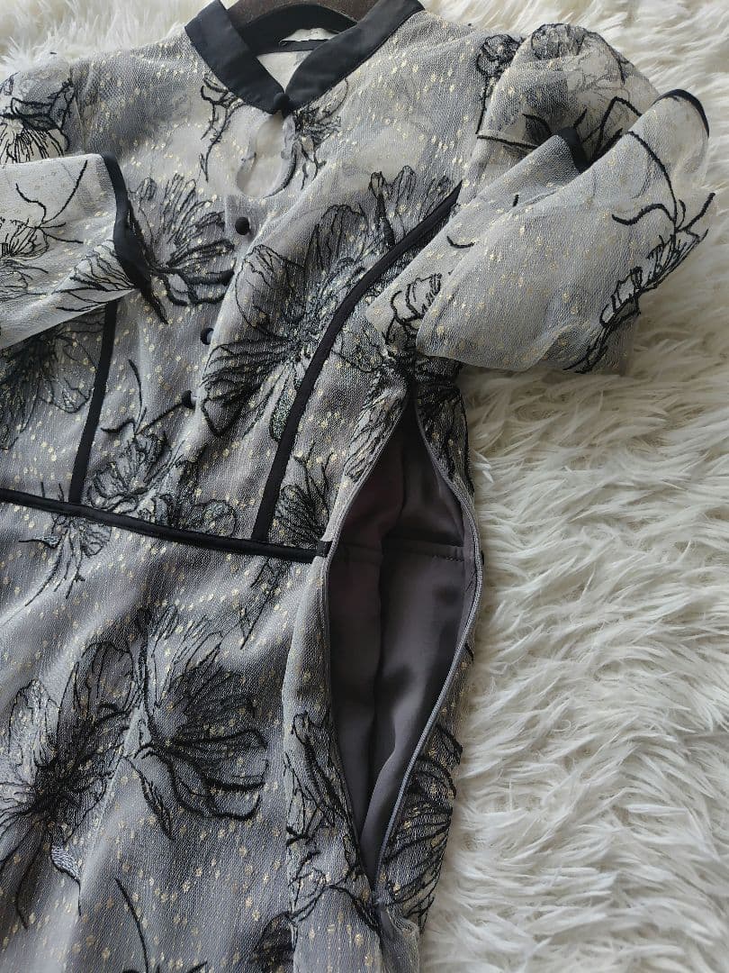 美品✨️lejaパイピングプチハイネック花柄刺繍ラメレースロングドレスワンピース