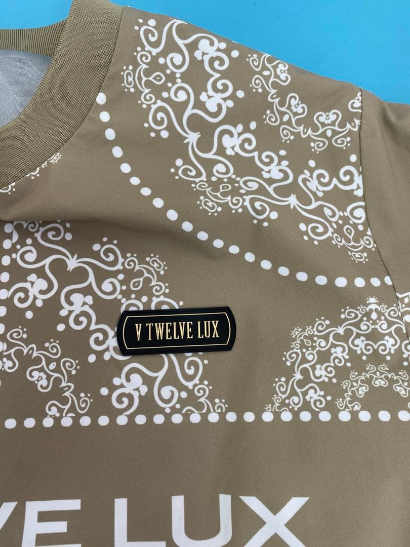 V12 ゴルフ　ブルゾン