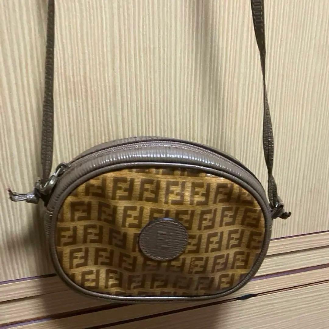 Fendi ショルダーバッグ ブラウン