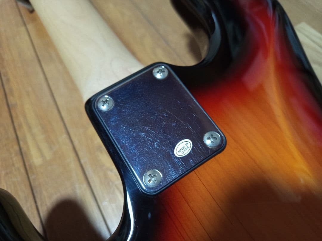 Bacchus ユニバース ジャズベース サンバースト バッカス