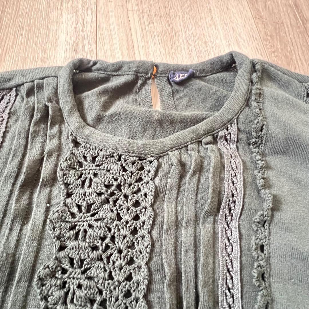 【美品】45R レースdeニットソーTシャツ グリーン レース フリル