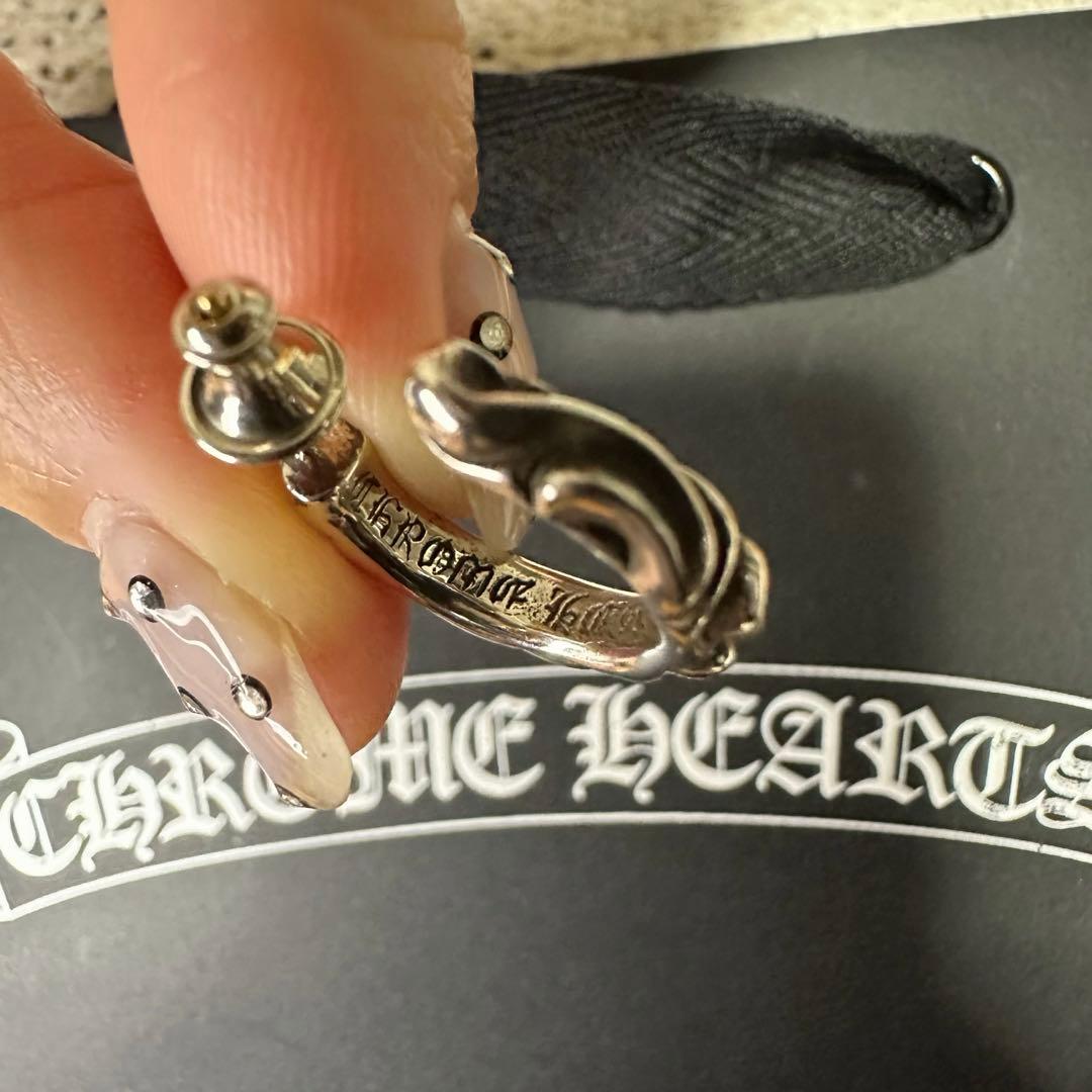 【極美品】Chrome heartsクロムハーツ スクロール フープピアス 片方