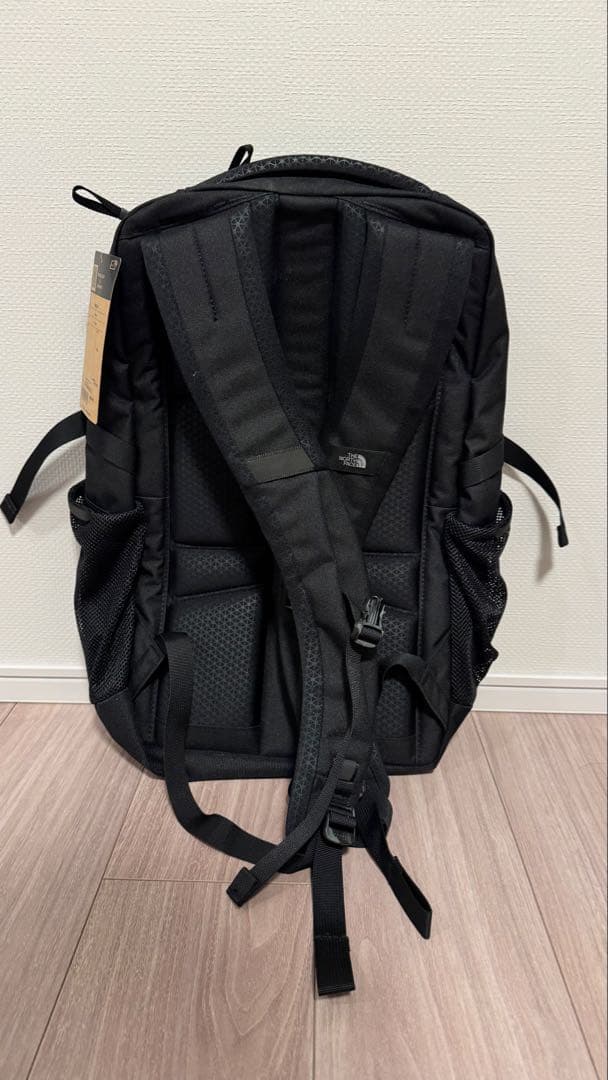 タグ付新品 ノースフェイス ピボター リュック デイパック Pivoter 黒