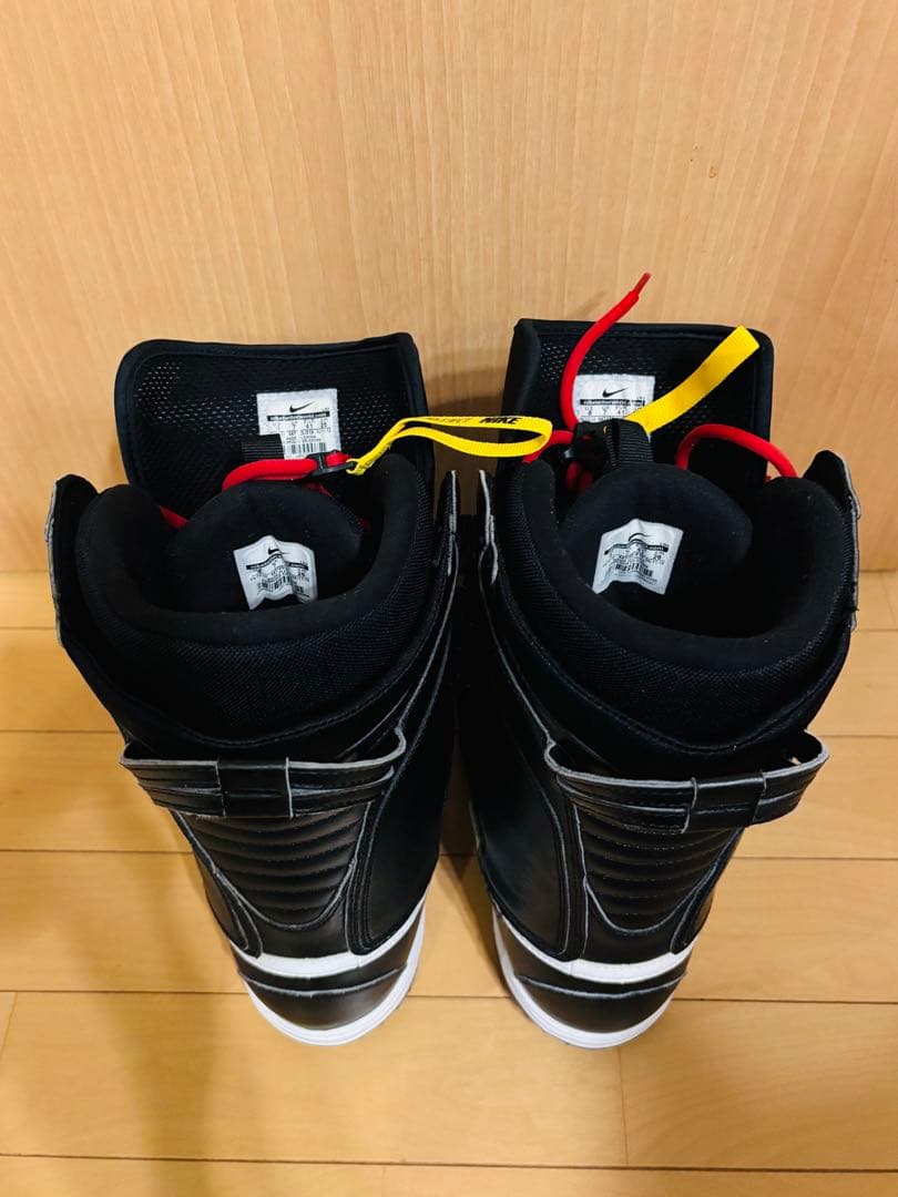 NIKE スノーボードブーツ　26cm