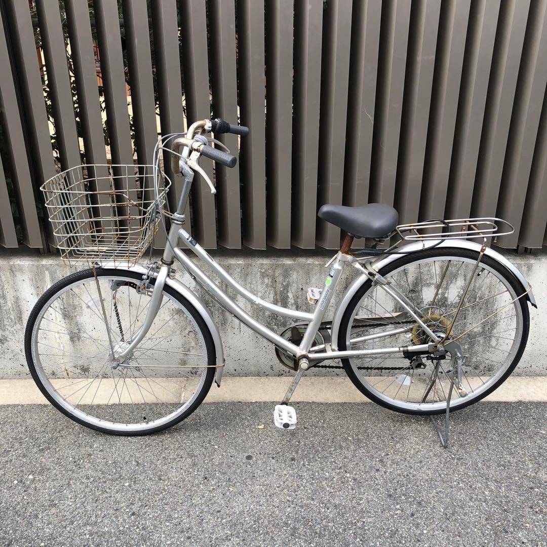 シルバー 26インチ シティサイクル 前バスケット付き　MARUISHI