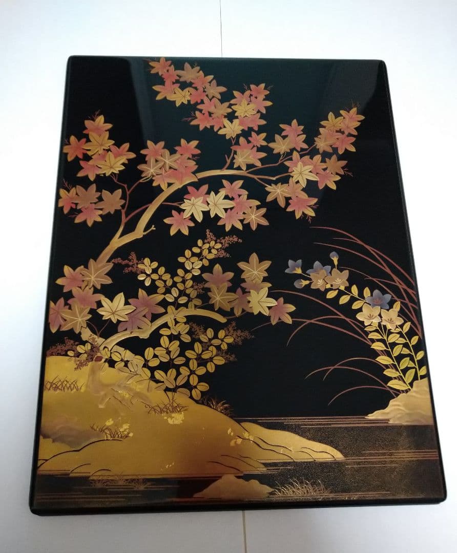 美品！セール　新品未使用　木製漆器 蒔絵文箱 　黒地 に秋草　黒江、中西工芸製