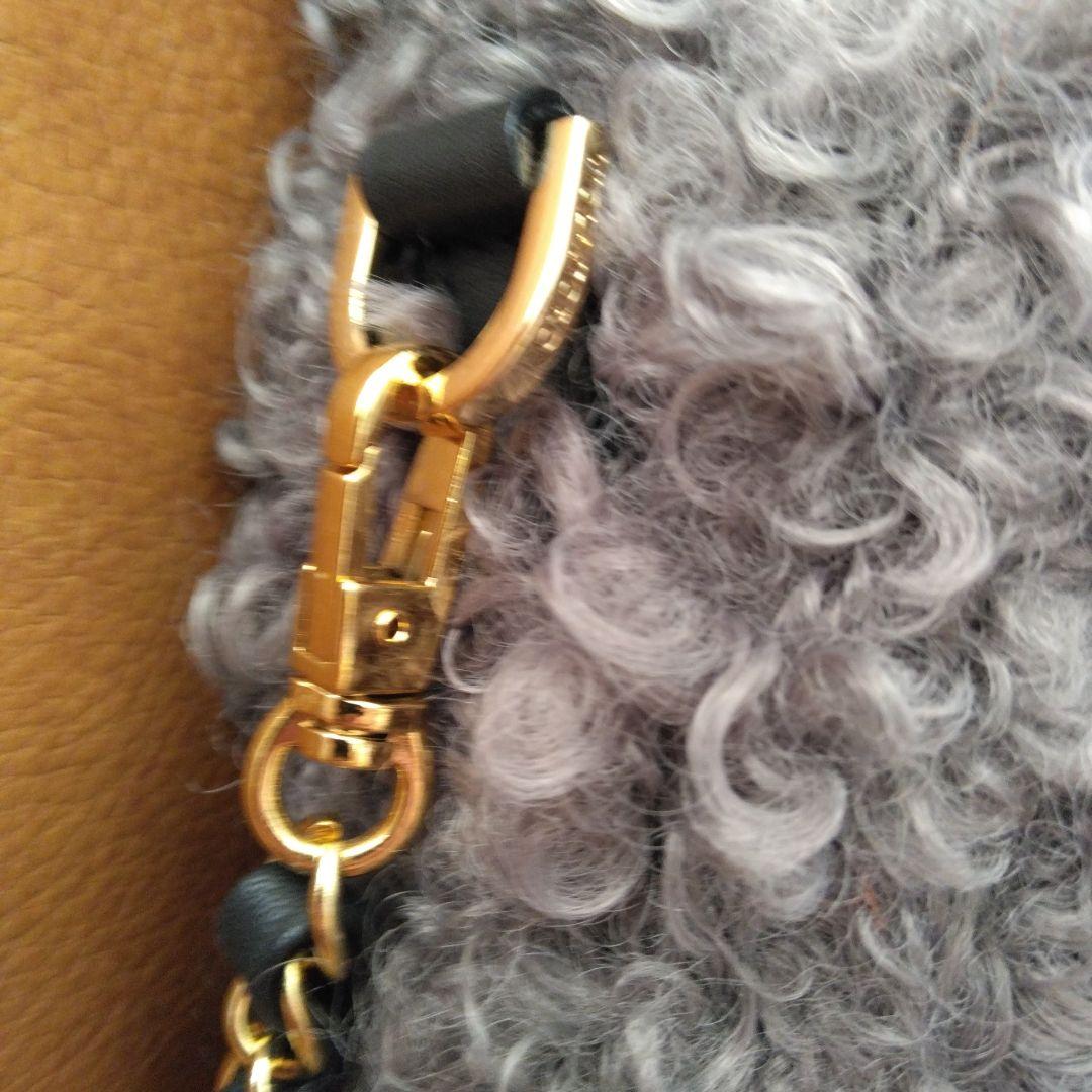 タグ付きVIOLAD'ORO グレー プードルファーショルダーバッグ