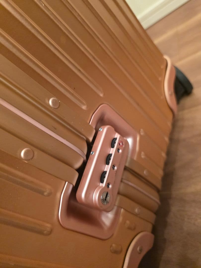 リモアキャリーケース