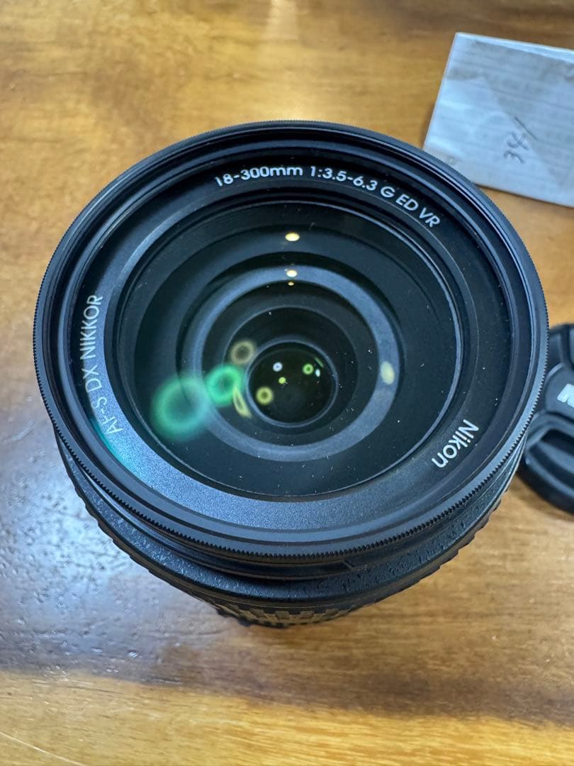 【極上美品】Nikon AF-S DX 18-300mm f/3.5-6.3