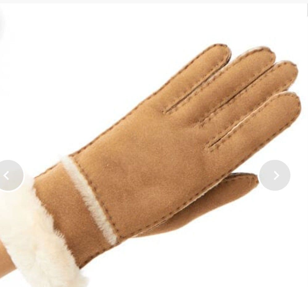 UGG 手袋シープスキン（スマートフォン対応）・イヤーマフセット チェスナット