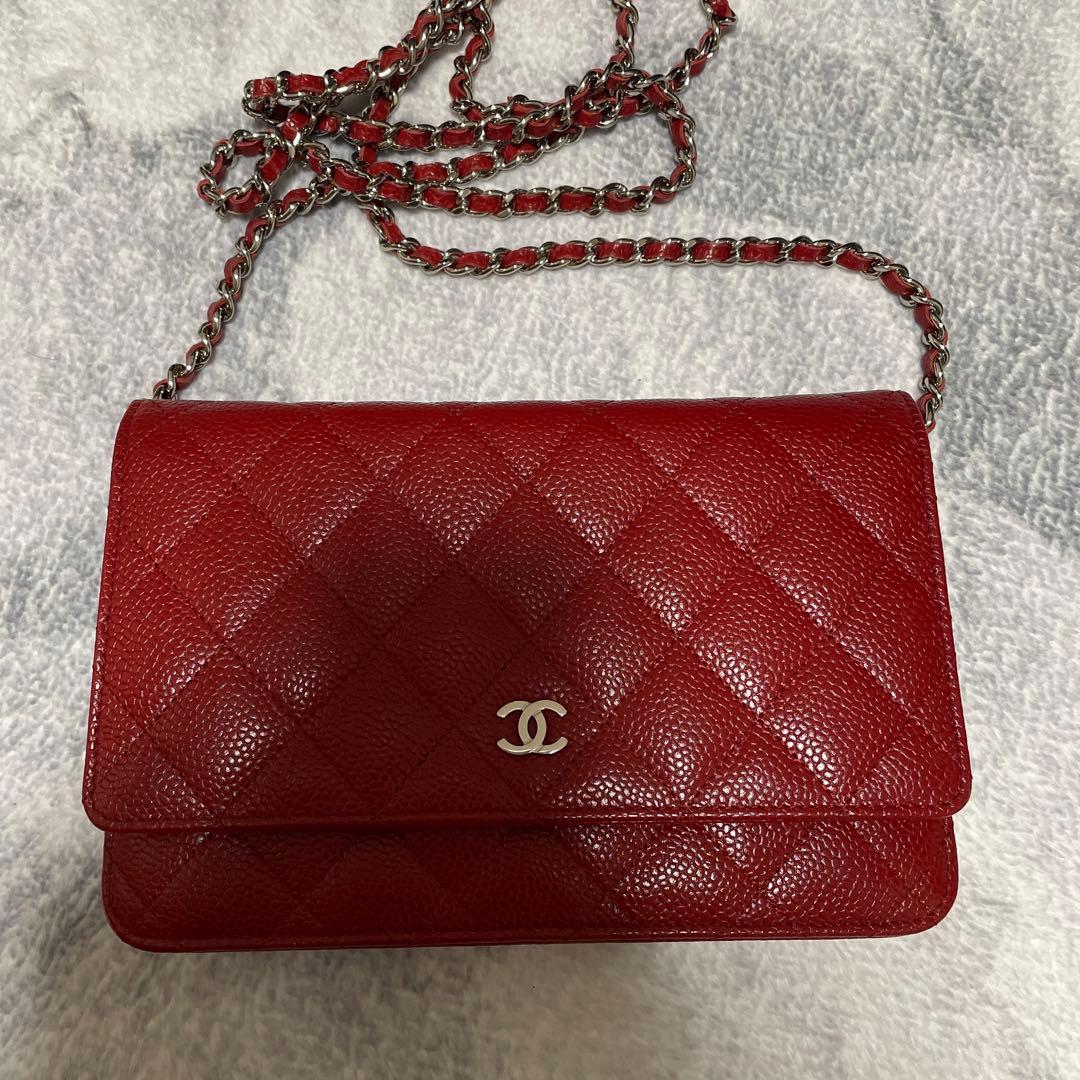 CHANEL チェーンウォレット　赤