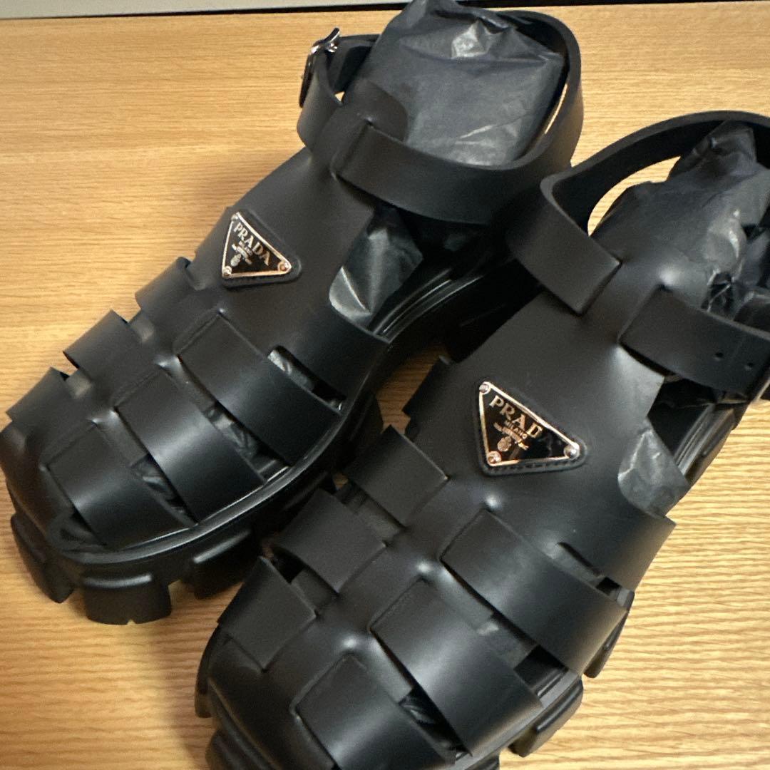 PRADA ブラック モノリス　ラバーサンダル サイズ8