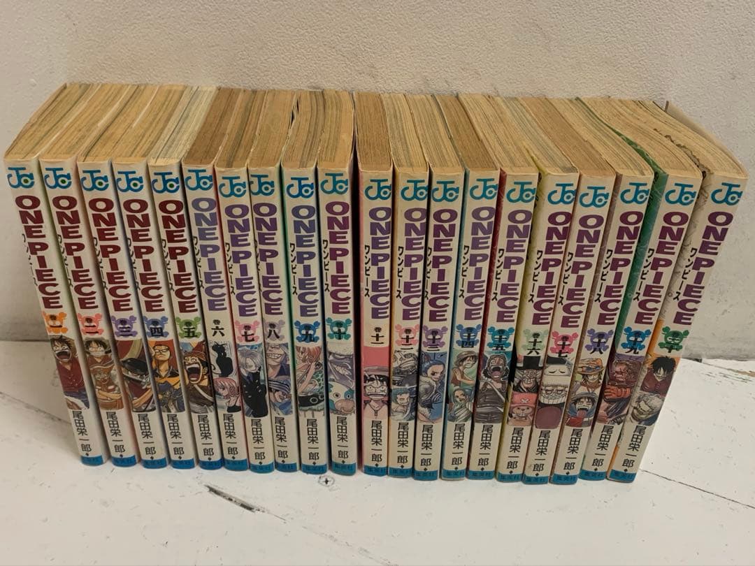 ONE PIECE ワンピース 単行本 1巻〜70巻 その他4冊 計74冊セット