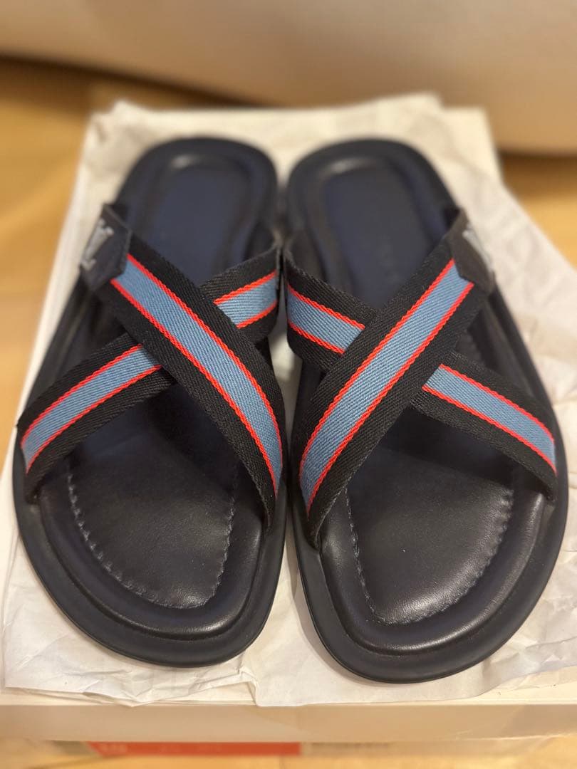 LOUIS VUITTON ルイ・ヴィトン クロスストラップ サンダル