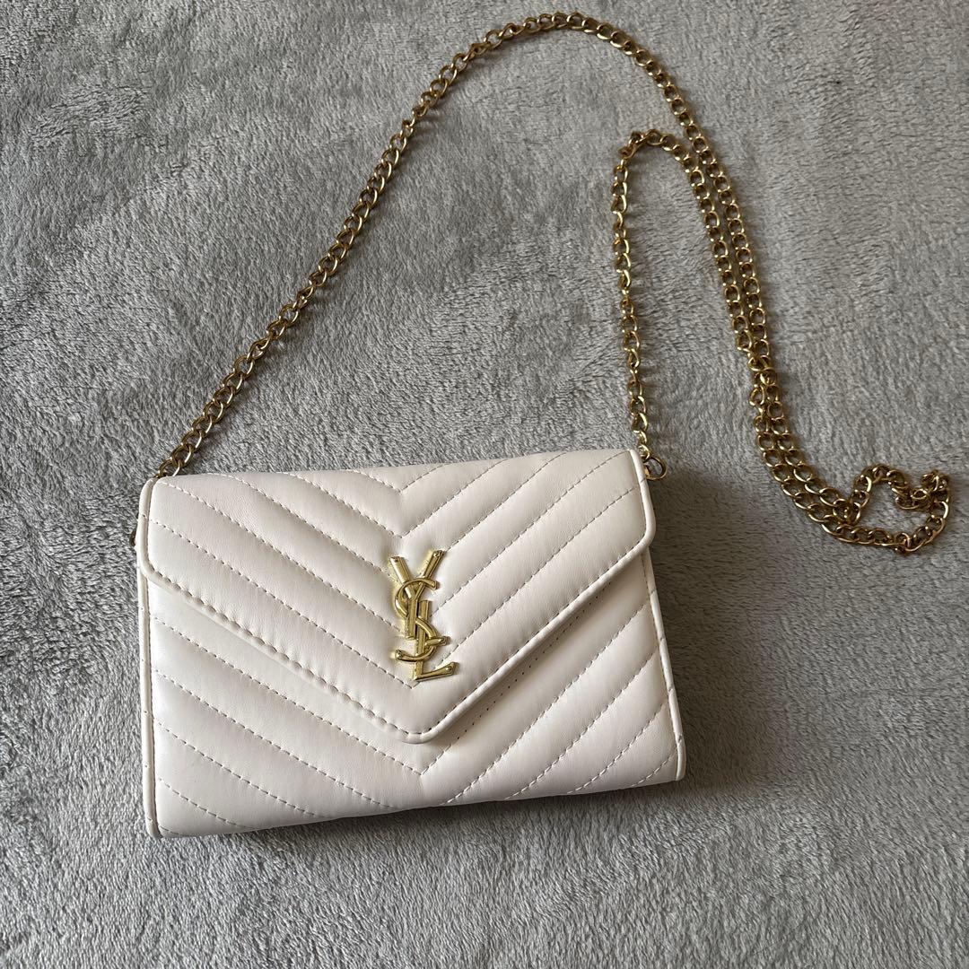 YSL ホワイト キルティング クラッチバッグ