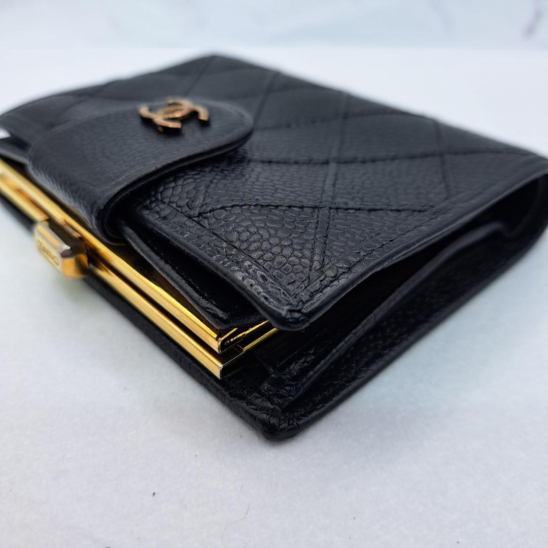 CHANEL　ワイルドステッチ　ブラック　二つ折り財布　折り財布　キャビアスキン